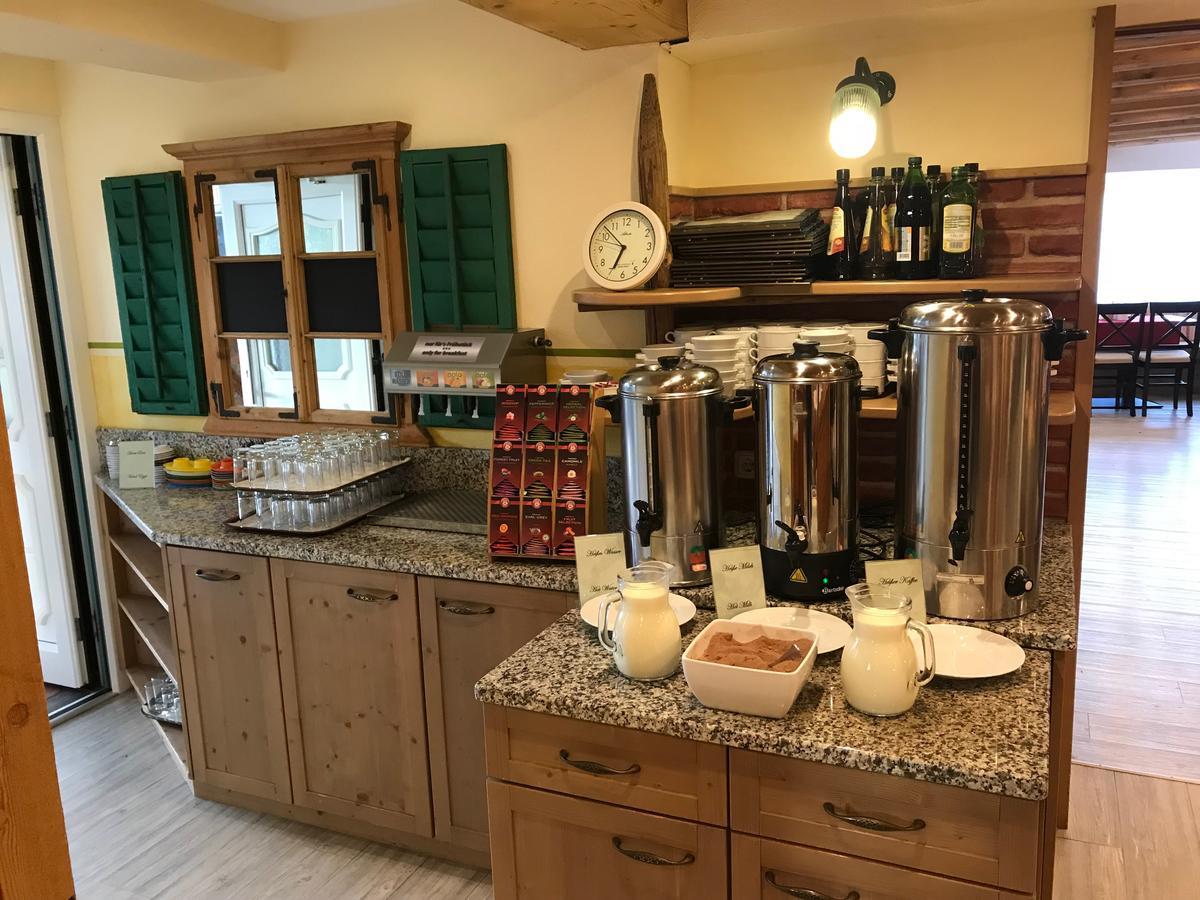 Voralpenhotel Schmoller Санкт Георген им Атергау Екстериор снимка